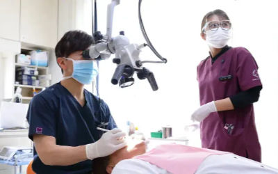 金属アレルギー患者さまのためのマイクロスコープ歯科治療